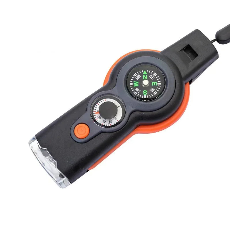 Sifflet de survie multifonction 7-en-1 SONORA avec cordon, outils intégrés et design robuste pour l'extérieur.