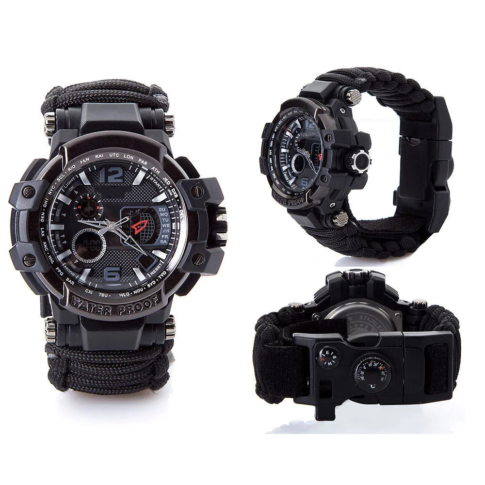 Montre boussole SONORA avec cadran clair, boîtier en acier et bracelet en cuir pour navigation et style élégant.